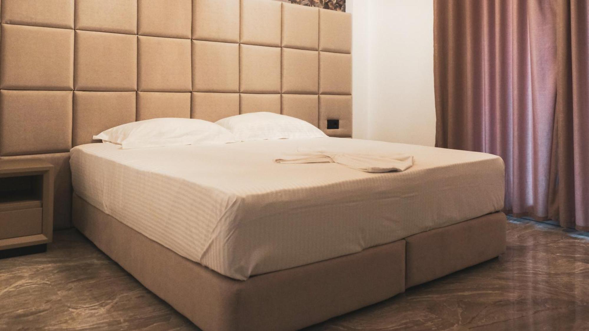 Hotel Ruko Boutique Golem  Buitenkant foto